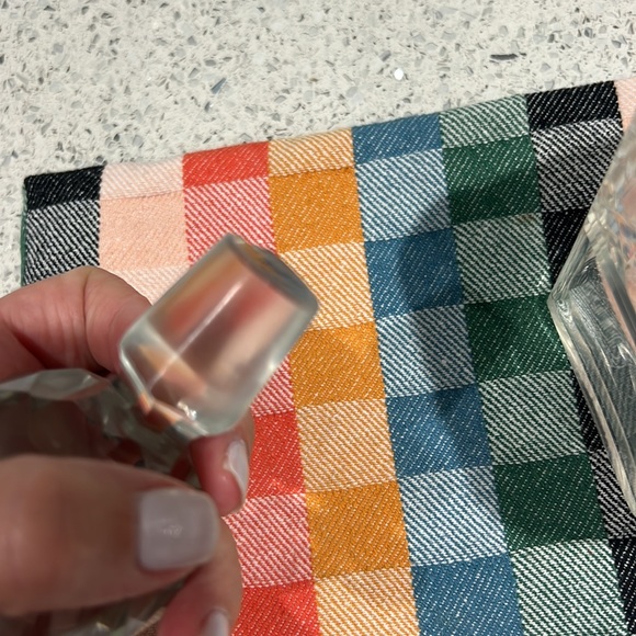 Square Cut Crystal Whiskey Decanter w/Round Cut Crystal Stopper - Picture 7 of 8